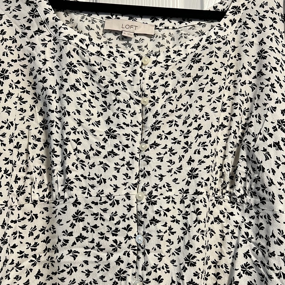 White Pattern Blouse - Picture 2 of 3